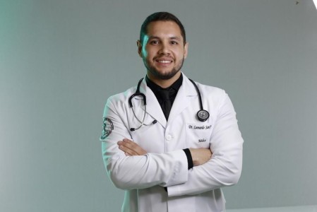 Dr. Leonardo Sant Ana Santos